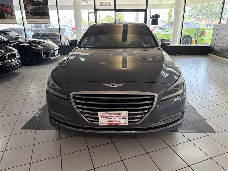 2016 Hyundai Genesis 3.8L 4DR SEDAN - Photo 3 - Hamilton, OH 45015