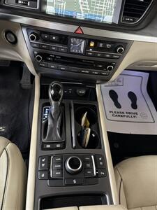 2016 Hyundai Genesis 3.8L 4DR SEDAN - Photo 16 - Hamilton, OH 45015