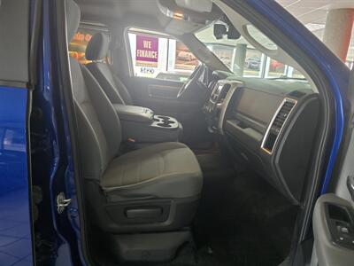 2017 RAM 1500 SLT CREW CAB 4X4 - Photo 15 - Hamilton, OH 45015
