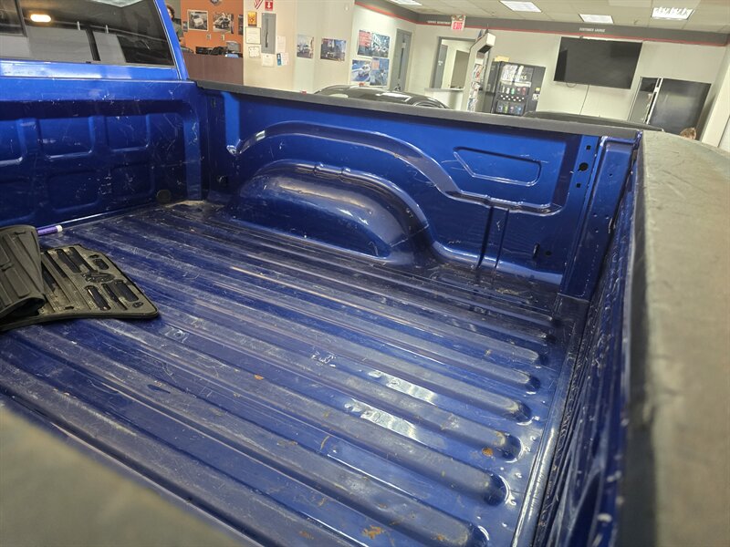 2017 RAM 1500 SLT CREW CAB 4X4 - Photo 27 - Hamilton, OH 45015