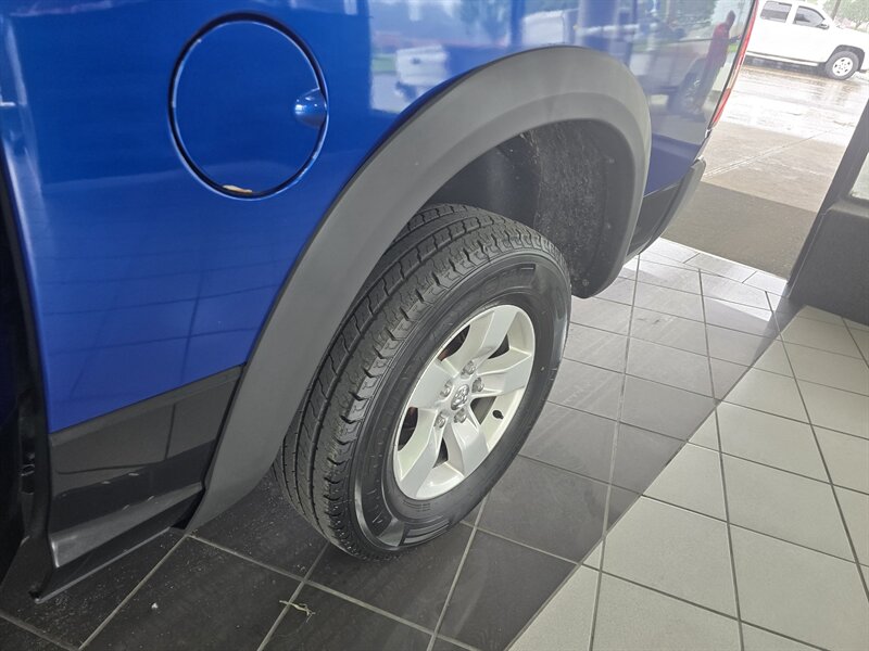 2017 RAM 1500 SLT CREW CAB 4X4 - Photo 30 - Hamilton, OH 45015