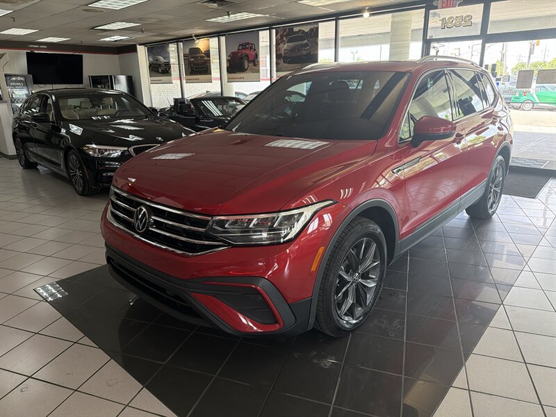 2023 Volkswagen Tiguan SE 4DR SUV   - Photo 1 - Hamilton, OH 45015