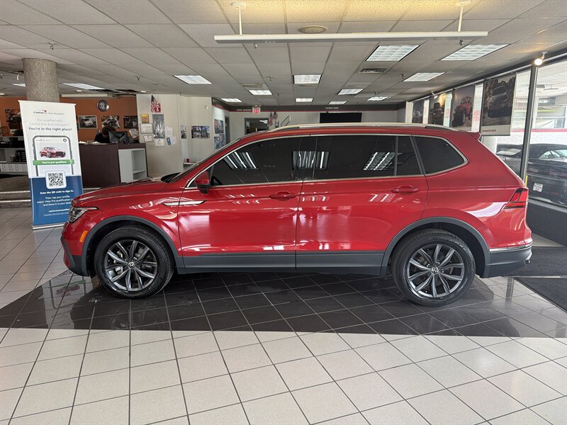 2023 Volkswagen Tiguan SE 4DR SUV - Photo 2 - Hamilton, OH 45015