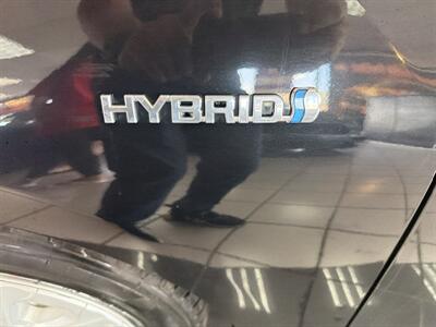 2022 Toyota Prius LE 4DR HATCHBACK   - Photo 28 - Hamilton, OH 45015