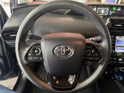 2022 Toyota Prius LE 4DR HATCHBACK   - Photo 16 - Hamilton, OH 45015