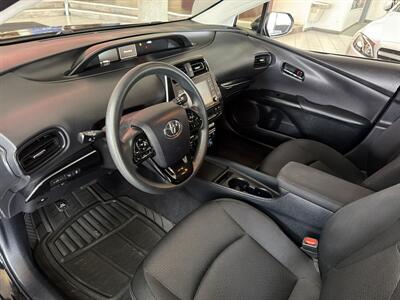 2022 Toyota Prius LE 4DR HATCHBACK   - Photo 12 - Hamilton, OH 45015
