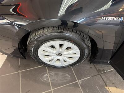 2022 Toyota Prius LE 4DR HATCHBACK   - Photo 32 - Hamilton, OH 45015