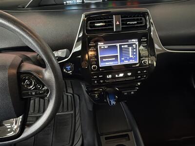 2022 Toyota Prius LE 4DR HATCHBACK   - Photo 13 - Hamilton, OH 45015