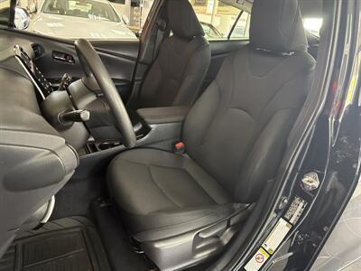 2022 Toyota Prius LE 4DR HATCHBACK   - Photo 11 - Hamilton, OH 45015