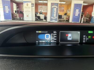2022 Toyota Prius LE 4DR HATCHBACK   - Photo 14 - Hamilton, OH 45015
