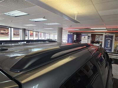 2017 Toyota Sienna XLE 8-Passenger 4DR MINI-VAN   - Photo 34 - Hamilton, OH 45015