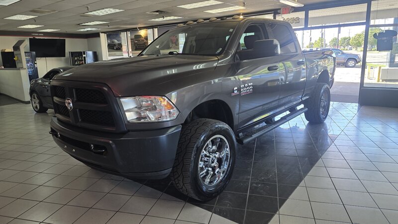 2016 RAM 3500 Tradesman   - Photo 1 - Hamilton, OH 45015