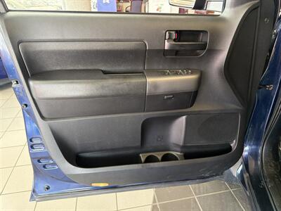 2010 Toyota Tundra Grade 4DR EXTENDED CAB4X4/TRD/SR5   - Photo 17 - Hamilton, OH 45015