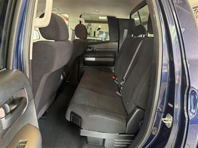 2010 Toyota Tundra Grade 4DR EXTENDED CAB4X4/TRD/SR5   - Photo 18 - Hamilton, OH 45015