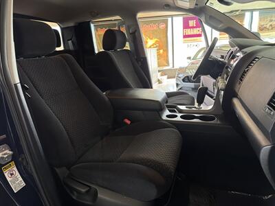 2010 Toyota Tundra Grade 4DR EXTENDED CAB4X4/TRD/SR5   - Photo 23 - Hamilton, OH 45015