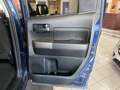 2010 Toyota Tundra Grade 4DR EXTENDED CAB4X4/TRD/SR5   - Photo 21 - Hamilton, OH 45015