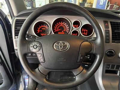 2010 Toyota Tundra Grade 4DR EXTENDED CAB4X4/TRD/SR5   - Photo 14 - Hamilton, OH 45015