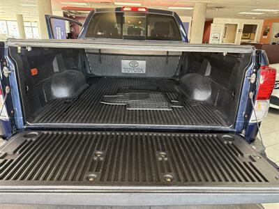 2010 Toyota Tundra Grade 4DR EXTENDED CAB4X4/TRD/SR5   - Photo 26 - Hamilton, OH 45015