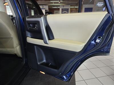 2020 Toyota 4Runner SR5 - Photo 16 - Hamilton, OH 45015