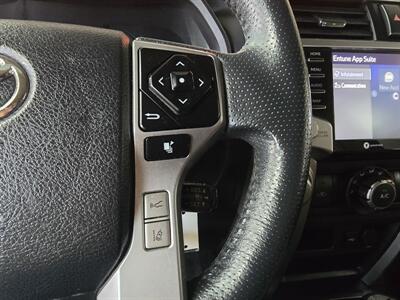 2020 Toyota 4Runner SR5 - Photo 26 - Hamilton, OH 45015