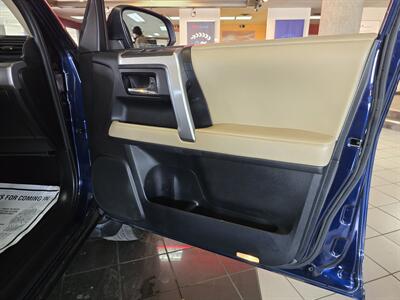 2020 Toyota 4Runner SR5 - Photo 13 - Hamilton, OH 45015