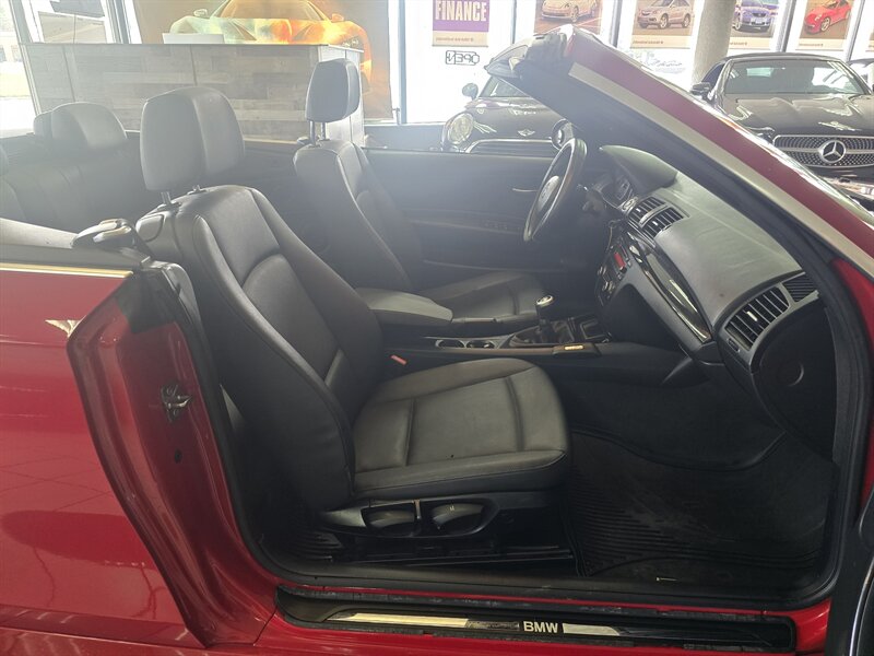 2009 BMW 128i 2DR CONVERTIBLE - Photo 13 - Hamilton, OH 45015