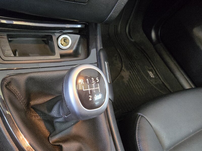 2009 BMW 128i 2DR CONVERTIBLE - Photo 16 - Hamilton, OH 45015