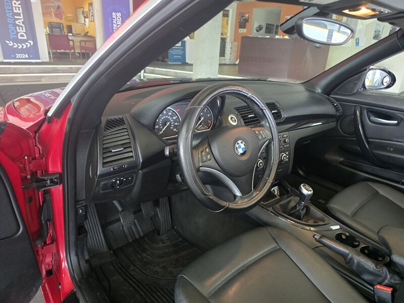 2009 BMW 128i 2DR CONVERTIBLE - Photo 8 - Hamilton, OH 45015