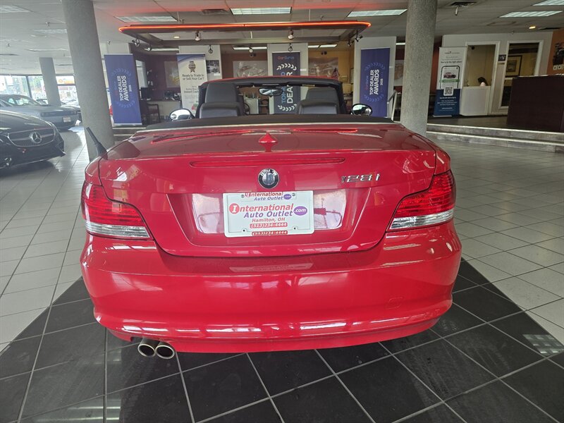 2009 BMW 128i 2DR CONVERTIBLE - Photo 5 - Hamilton, OH 45015