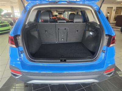 2024 Volkswagen Taos SE 4Motion 4DR SUV AWD - Photo 31 - Hamilton, OH 45015