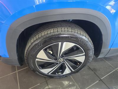 2024 Volkswagen Taos SE 4Motion 4DR SUV AWD - Photo 32 - Hamilton, OH 45015