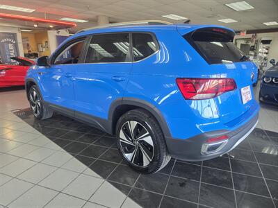 2024 Volkswagen Taos SE 4Motion 4DR SUV AWD - Photo 6 - Hamilton, OH 45015