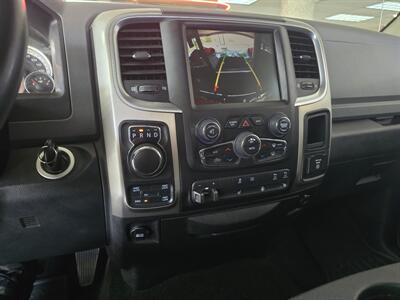 2015 RAM 1500 Big Horn/CREW CAB/4X4   - Photo 21 - Hamilton, OH 45015