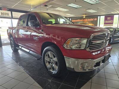 2015 RAM 1500 Big Horn/CREW CAB/4X4   - Photo 3 - Hamilton, OH 45015