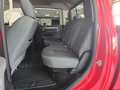 2015 RAM 1500 Big Horn/CREW CAB/4X4   - Photo 11 - Hamilton, OH 45015