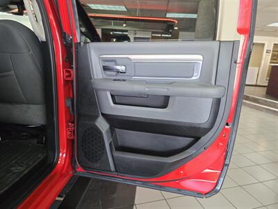 2015 RAM 1500 Big Horn/CREW CAB/4X4   - Photo 15 - Hamilton, OH 45015