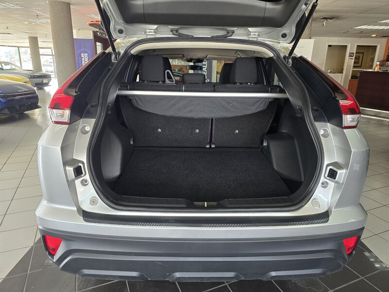 2024 Mitsubishi Eclipse Cross LE - Photo 25 - Hamilton, OH 45015