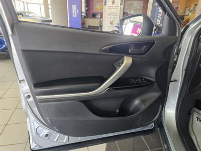 2024 Mitsubishi Eclipse Cross LE - Photo 6 - Hamilton, OH 45015
