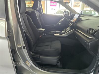 2024 Mitsubishi Eclipse Cross LE - Photo 14 - Hamilton, OH 45015
