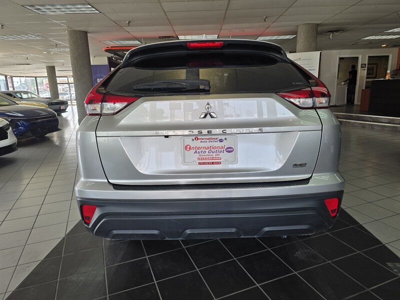 2024 Mitsubishi Eclipse Cross LE - Photo 5 - Hamilton, OH 45015