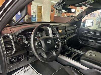 2024 RAM 1500 Laramie CREW CAB 4X4/HEMI   - Photo 11 - Hamilton, OH 45015
