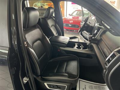 2024 RAM 1500 Laramie CREW CAB 4X4/HEMI   - Photo 26 - Hamilton, OH 45015