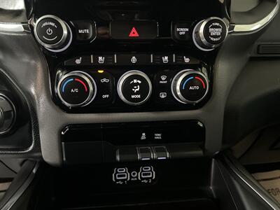 2024 RAM 1500 Laramie CREW CAB 4X4/HEMI   - Photo 18 - Hamilton, OH 45015