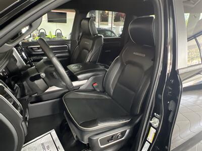 2024 RAM 1500 Laramie CREW CAB 4X4/HEMI   - Photo 10 - Hamilton, OH 45015