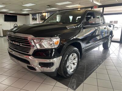 2024 RAM 1500 Laramie CREW CAB 4X4/HEMI   - Photo 1 - Hamilton, OH 45015