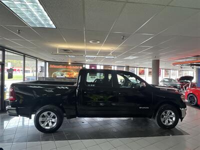 2024 RAM 1500 Laramie CREW CAB 4X4/HEMI   - Photo 5 - Hamilton, OH 45015