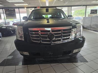 2007 Cadillac Escalade ESV 4DR SUV 4X4   - Photo 2 - Hamilton, OH 45015