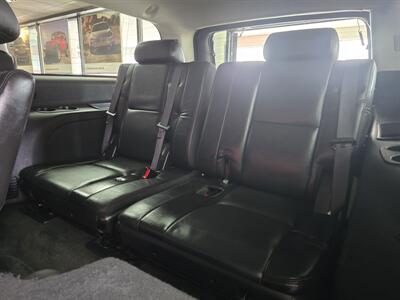 2007 Cadillac Escalade ESV 4DR SUV 4X4   - Photo 11 - Hamilton, OH 45015