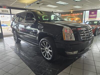 2007 Cadillac Escalade ESV 4DR SUV 4X4   - Photo 3 - Hamilton, OH 45015