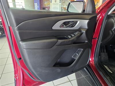 2021 Chevrolet Traverse LT Cloth 4DR SUV w/1LT - Photo 7 - Hamilton, OH 45015